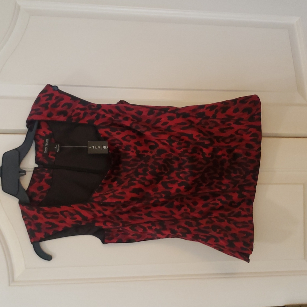 NWT White House Black Market Red and Black Top. Zippered back. Size 6